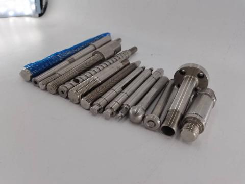 不锈钢研磨棒和普通圆棒有啥区别？搞加工的老师傅说实话了